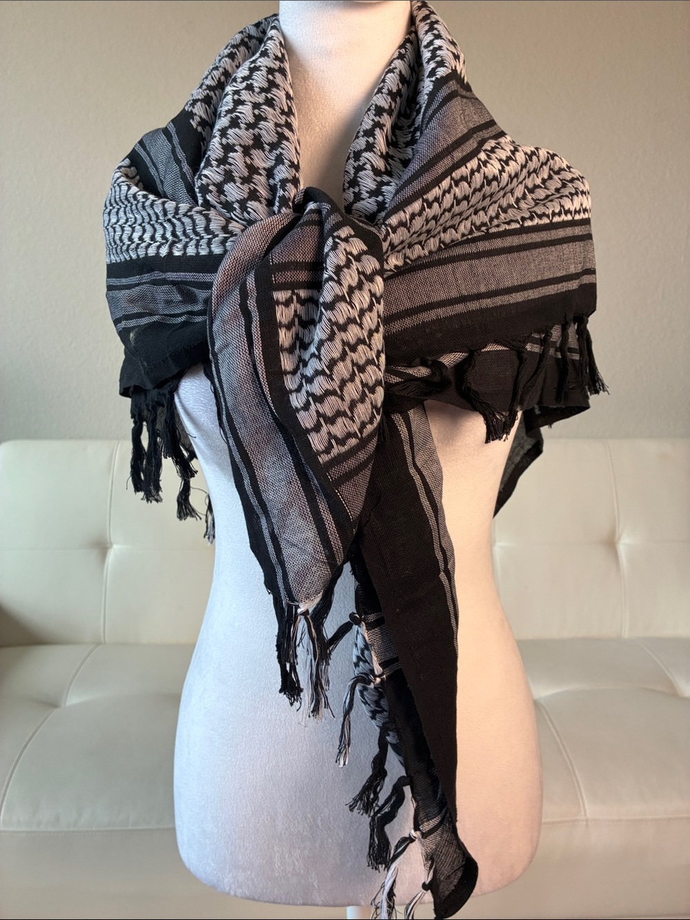 Black & White Patterned Keffiyeh Scarf - Lightweight Fashion Accessory